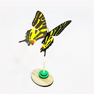 날개짓하는 나비